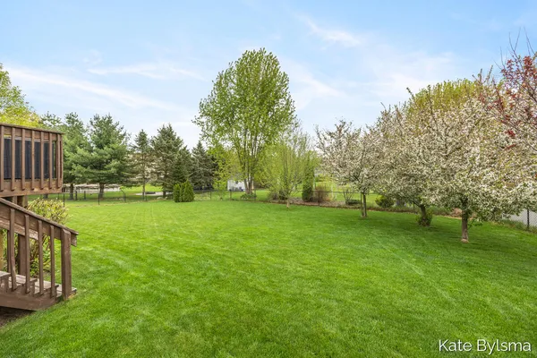 $499,900 | 2132 Hollyhock Northeast, Belmont, MI 49306