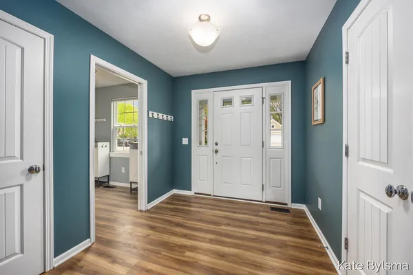 $499,900 | 2132 Hollyhock Northeast, Belmont, MI 49306