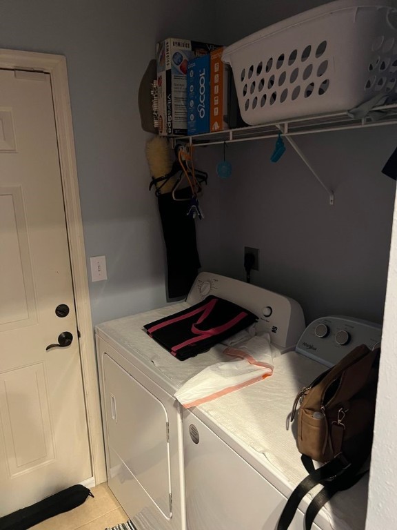 2142 Daylily Lane Fernandina Beach, FL 32034 - Photo 14 of 21 a utility room with dryer and washer