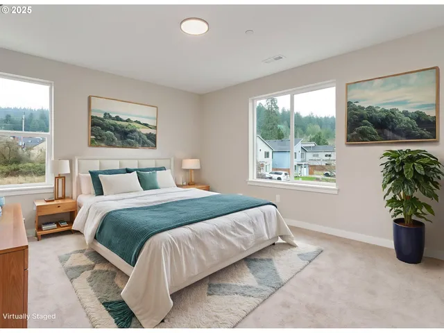 $295,500 | 14370 Southeast Knight Street, Portland, OR 97236