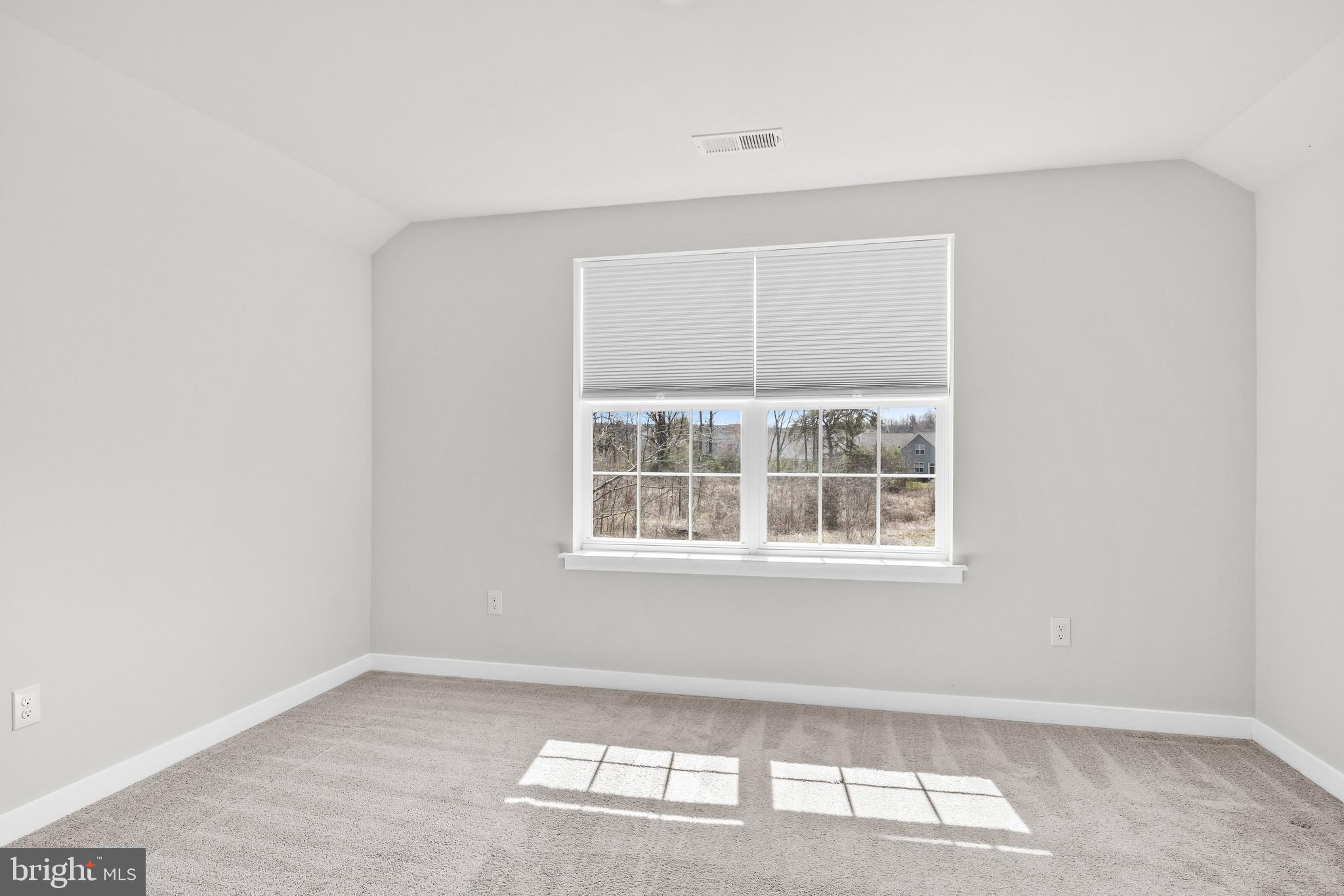 208 Congressional Court Moorestown, NJ 08057 - Photo 32 of 48 4th 2nd Floor Bedroom