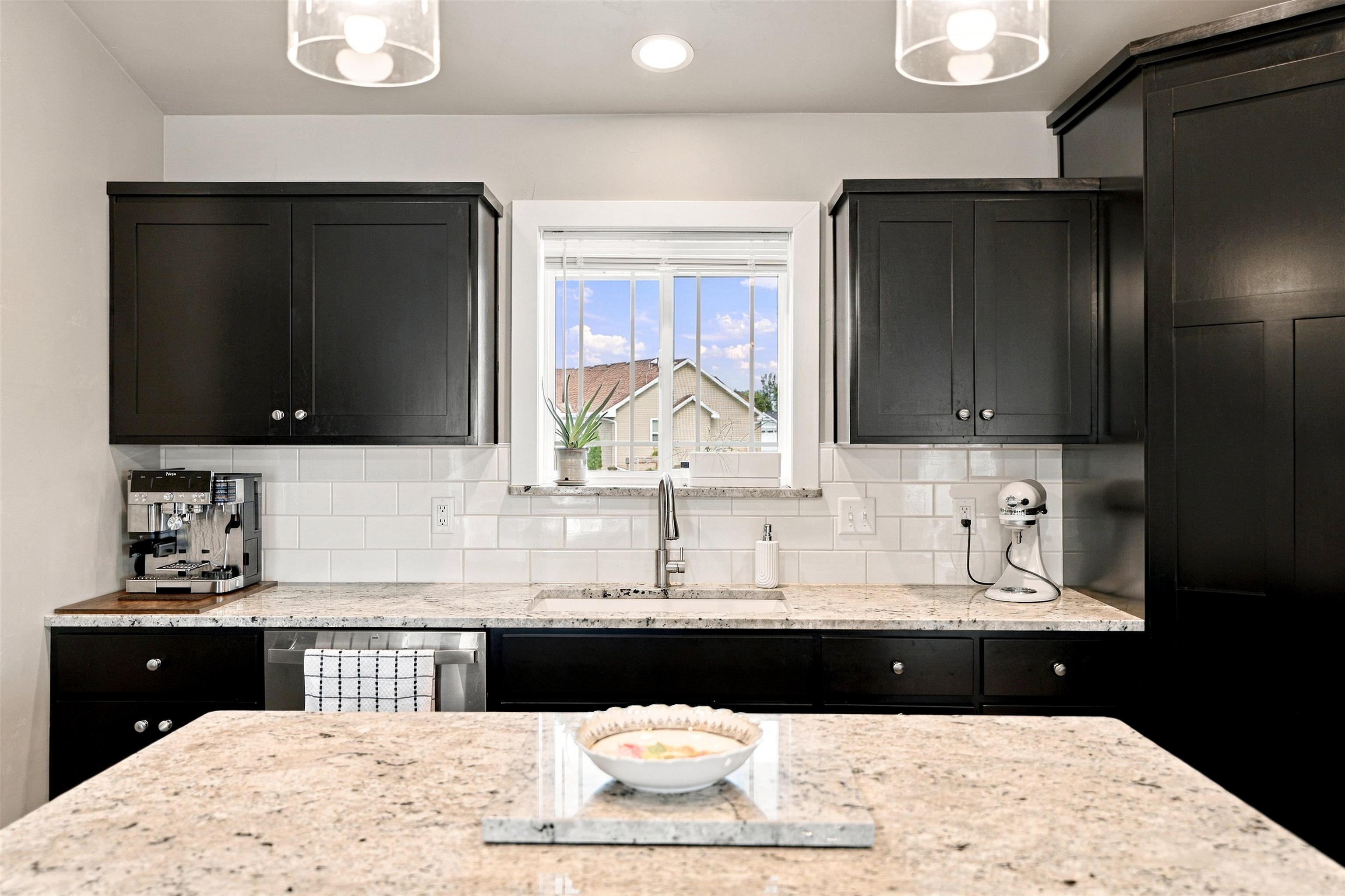 3455 East Rubyred Drive Appleton, WI 54913 - Photo 7 of 36 Gallery Image 7