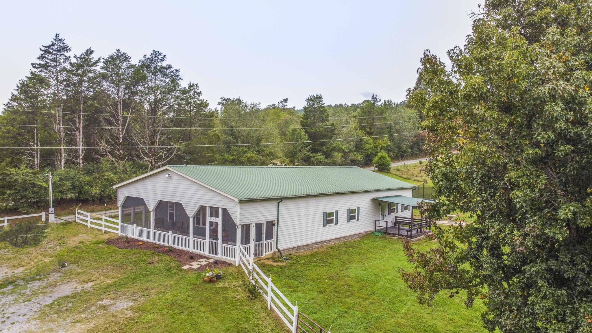 2776 Hinds Creek Road Heiskell, TN 37754 - Photo 3 of 40