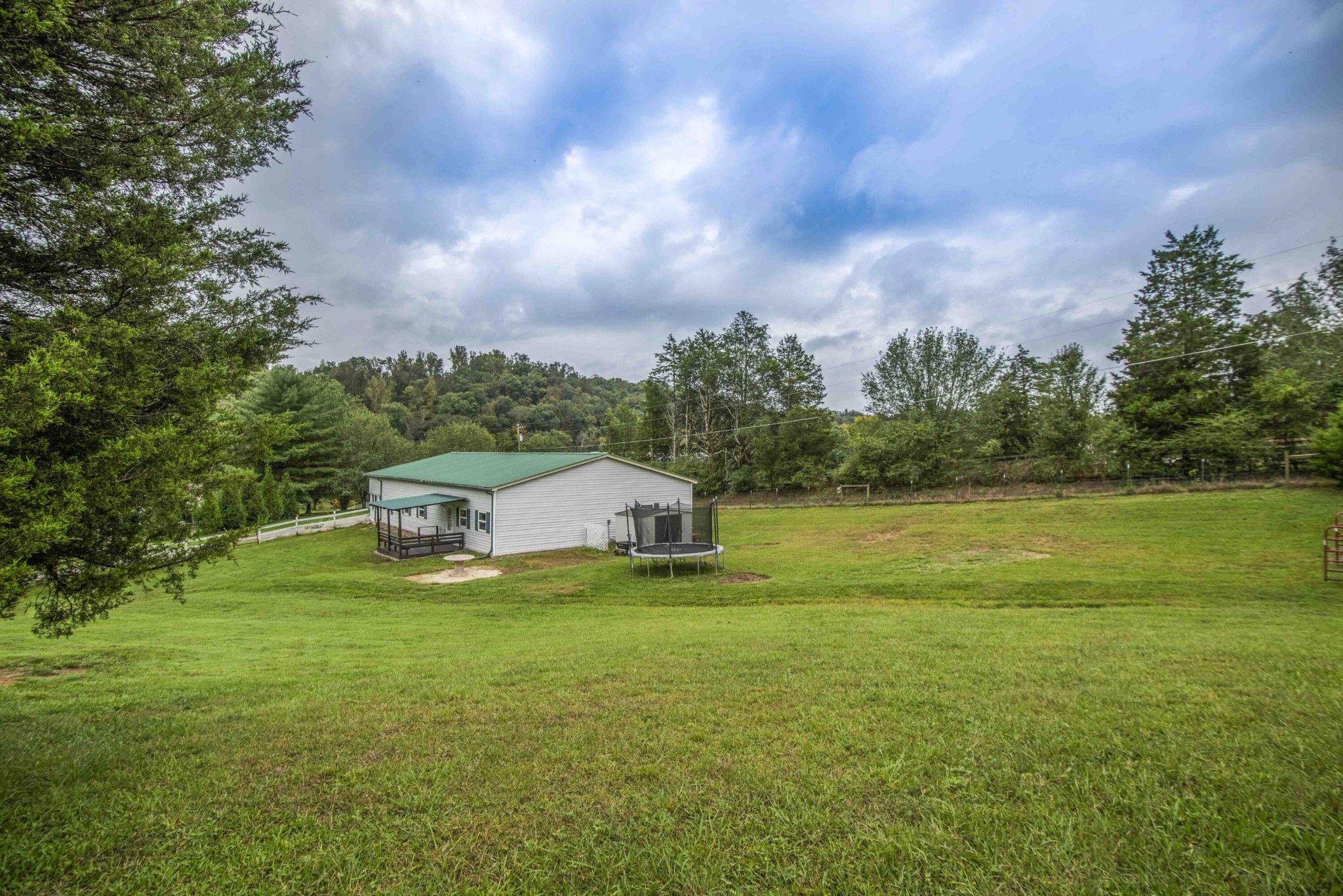 2776 Hinds Creek Road Heiskell, TN 37754 - Photo 8 of 40
