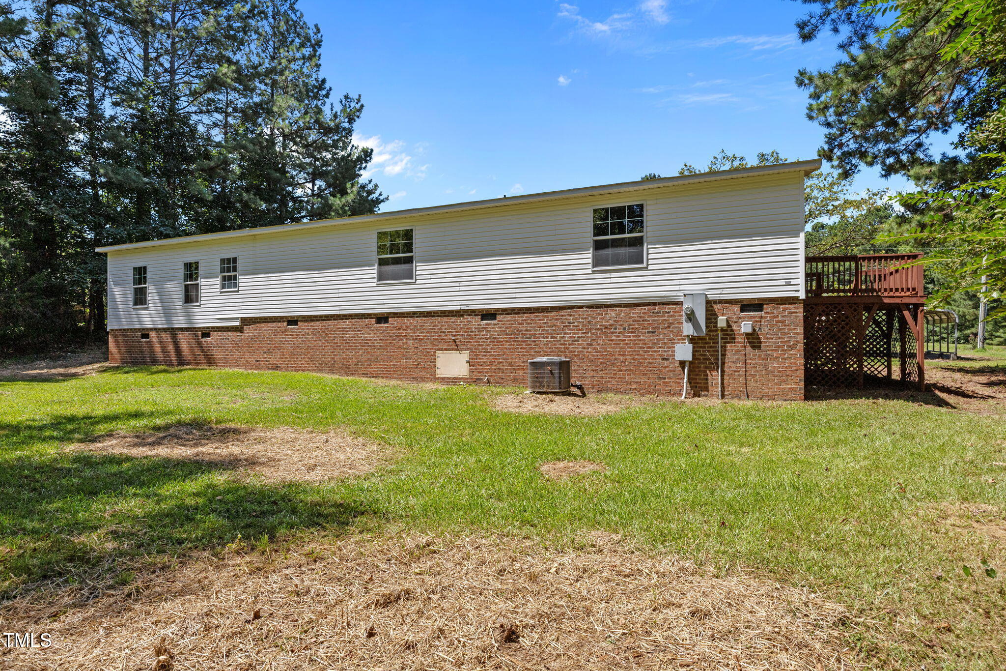 261 Ragland Lane Henderson, NC 27537 - Photo 40 of 58 a front view of house with yard