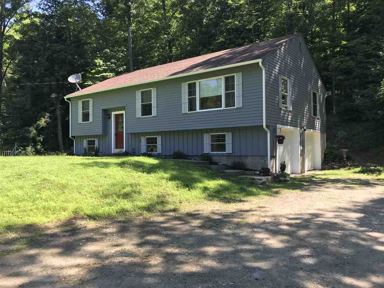 762 Plain Road Hinsdale, NH 03451 - Photo 1 of 20 Gallery Image 1