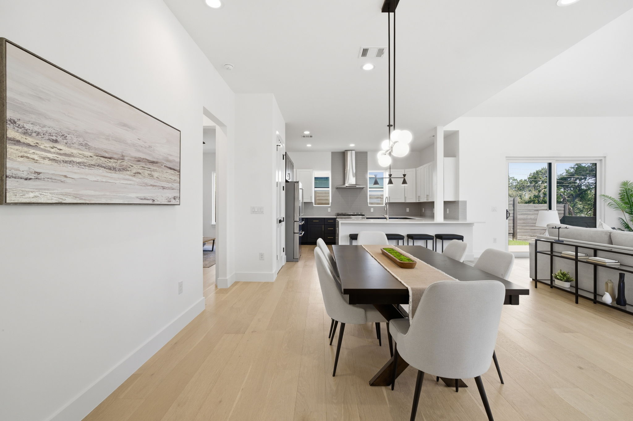 400 Post Rd Drive Austin, TX 78704 - Photo 7 of 23 Dining area featuring light wood-type flooring and recessed lighting