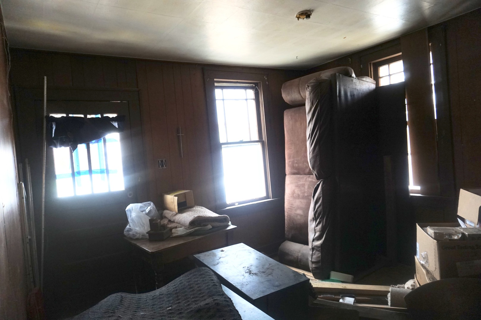 6 Knapp Court Chester, IL 62233 - Photo 6 of 11 a living room with furniture and window