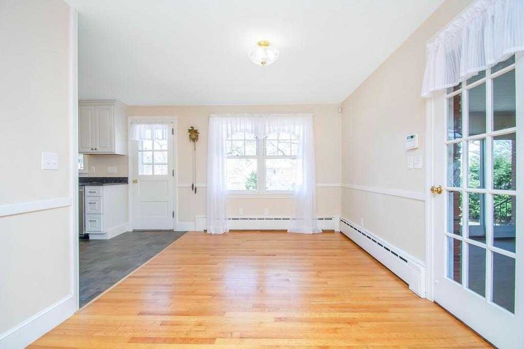1360 Plumtree Road Springfield, MA 01119 - Photo 11 of 42