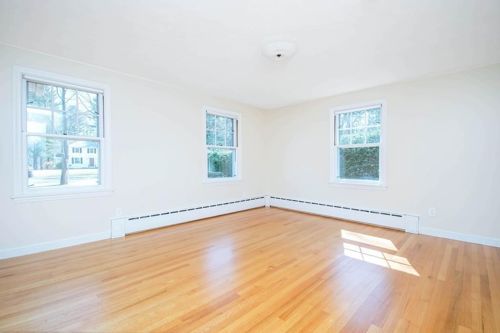 1360 Plumtree Road Springfield, MA 01119 - Photo 17 of 42