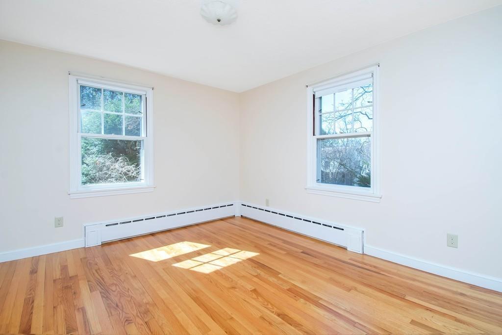 1360 Plumtree Road Springfield, MA 01119 - Photo 21 of 42