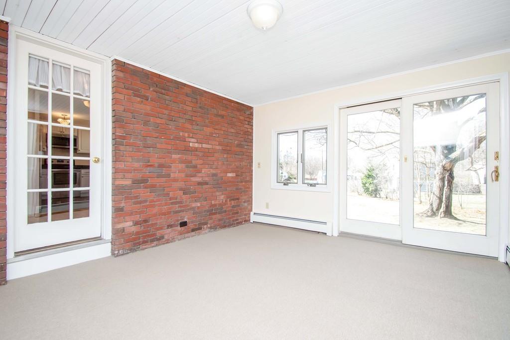 1360 Plumtree Road Springfield, MA 01119 - Photo 4 of 42