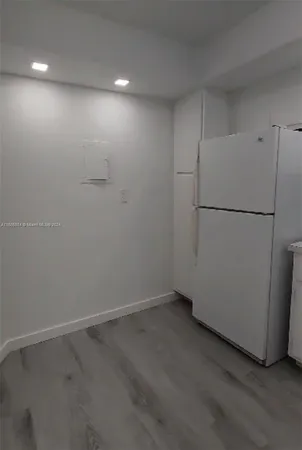 $215,000 | 1351 Northeast Miami Gardens Drive, Unit 1121E, Miami, FL 33179