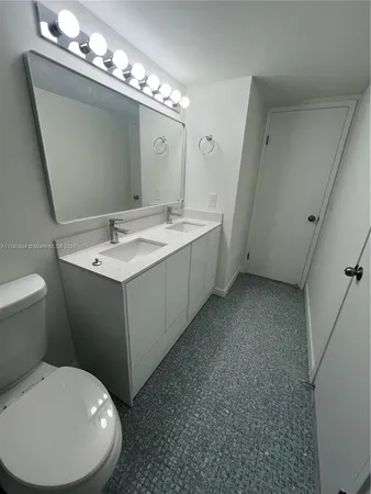 $215,000 | 1351 Northeast Miami Gardens Drive, Unit 1121E, Miami, FL 33179