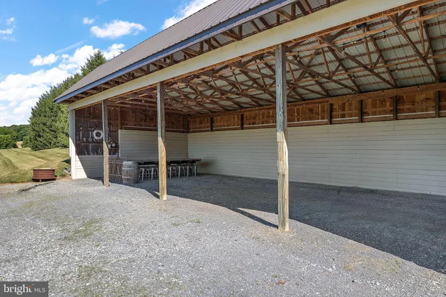 $4,650,000 | 4635 Newark Road, Cochranville, PA 19330