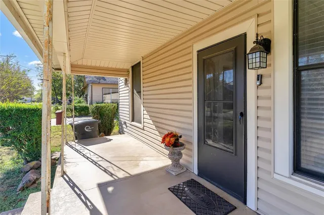 a view of road with yard and trees