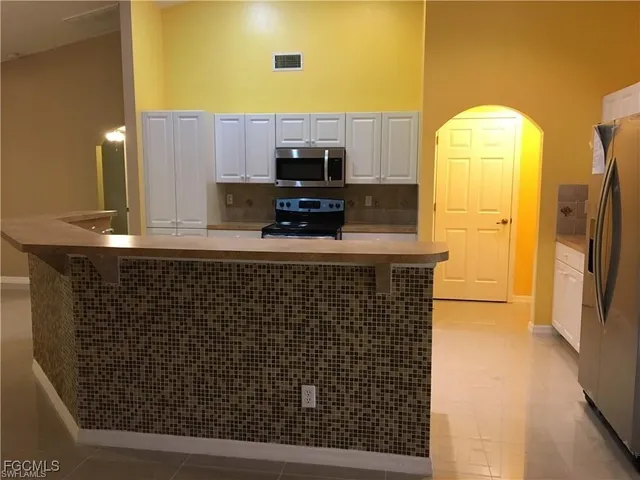 a view of a counter top space