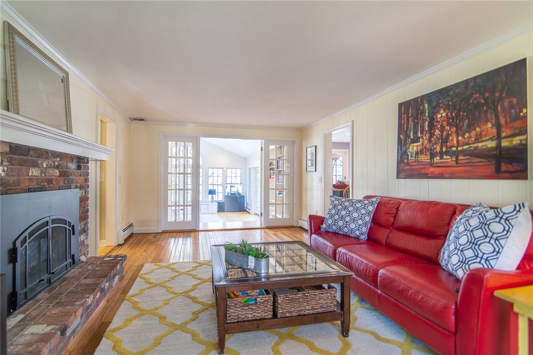 21 Heritage Road Barrington, RI 02806 - Photo 14 of 33 Family room with gas fireplace
