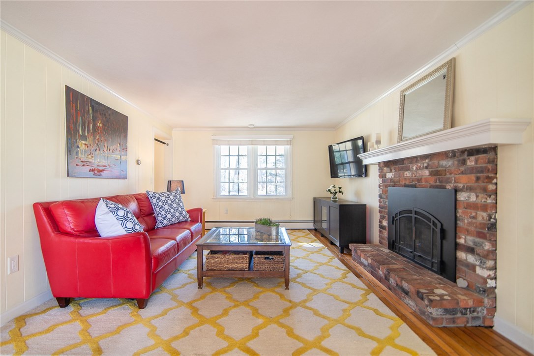 21 Heritage Road Barrington, RI 02806 - Photo 16 of 33 Gallery Image 16