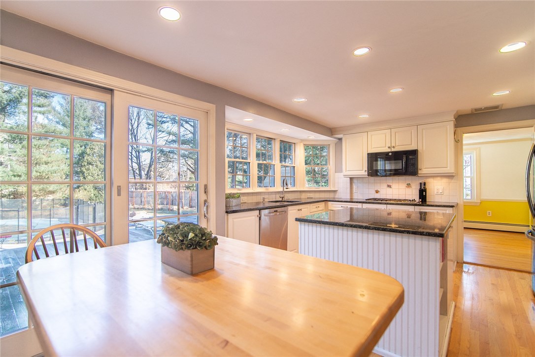 21 Heritage Road Barrington, RI 02806 - Photo 8 of 33 Eat In Kitchen, slider to deck