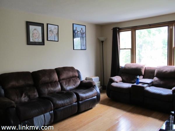 80 Saddle Club Road Edgartown, MA 02539 - Photo 5 of 14 Living Room