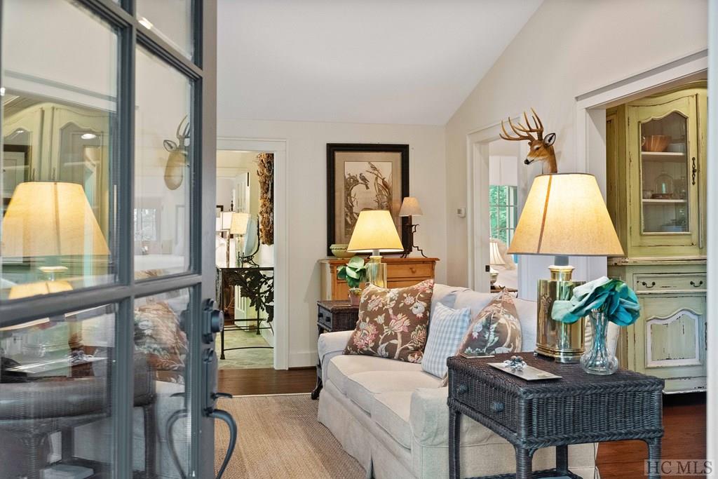 82 Azalea Road Highlands, NC 28741 - Photo 3 of 39 Gallery Image 3