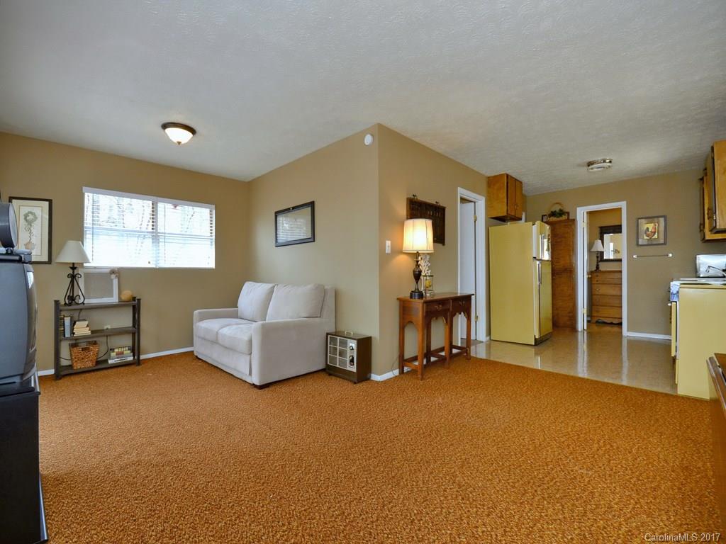 692 Pot Leg Road Waynesville, NC 28785 - Photo 2 of 15