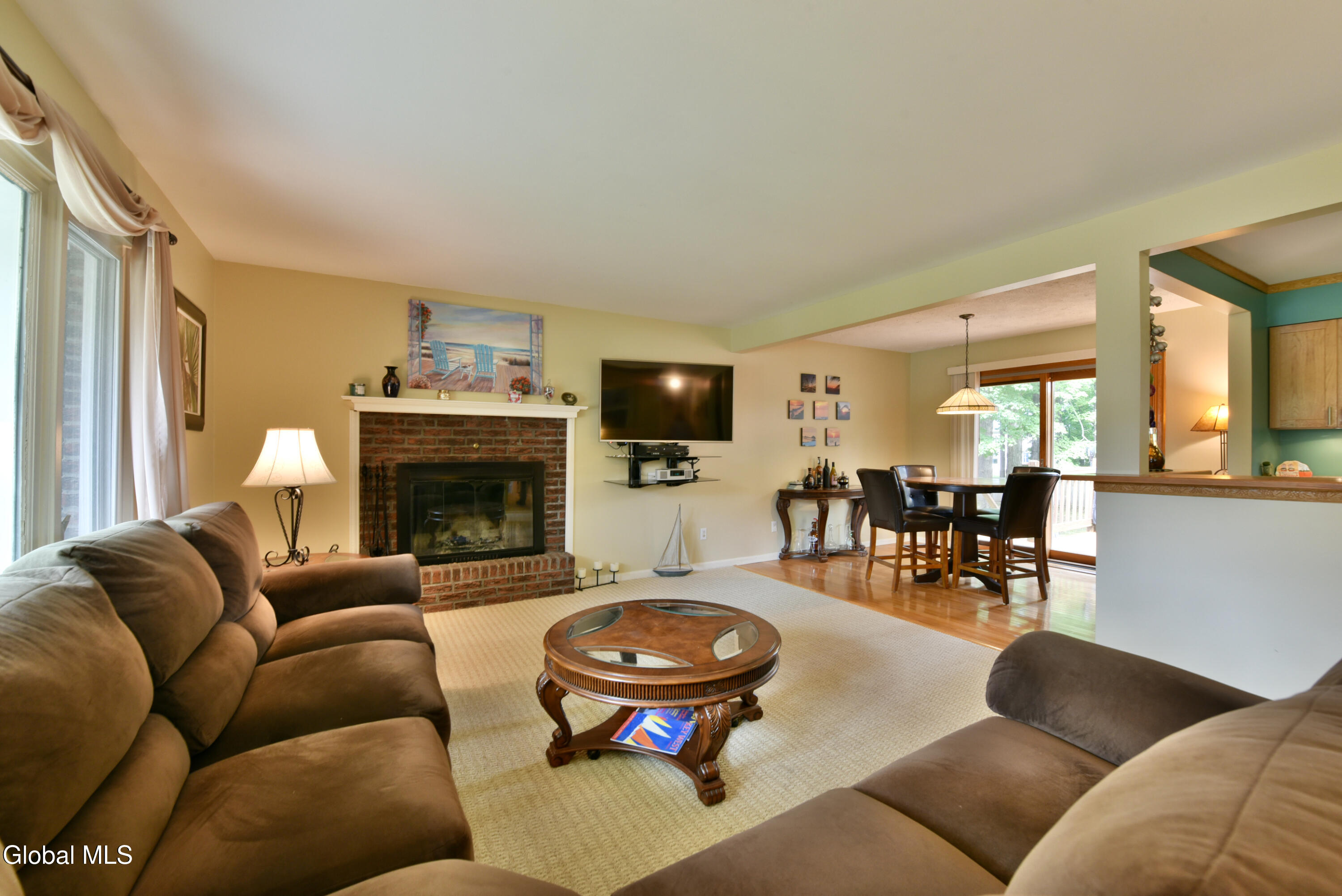 7 Marcel Road Halfmoon, NY 12065 - Photo 9 of 31 13