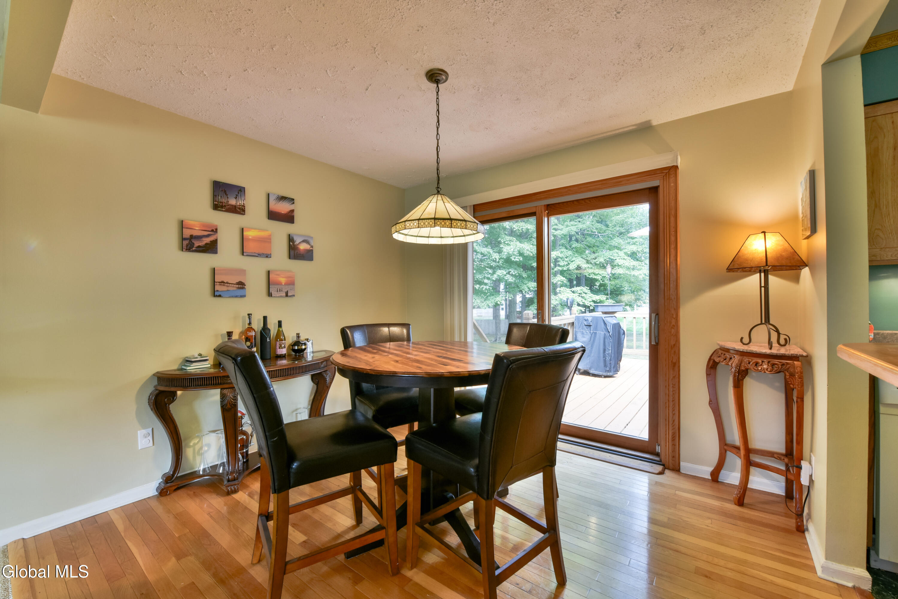 7 Marcel Road Halfmoon, NY 12065 - Photo 10 of 31 20