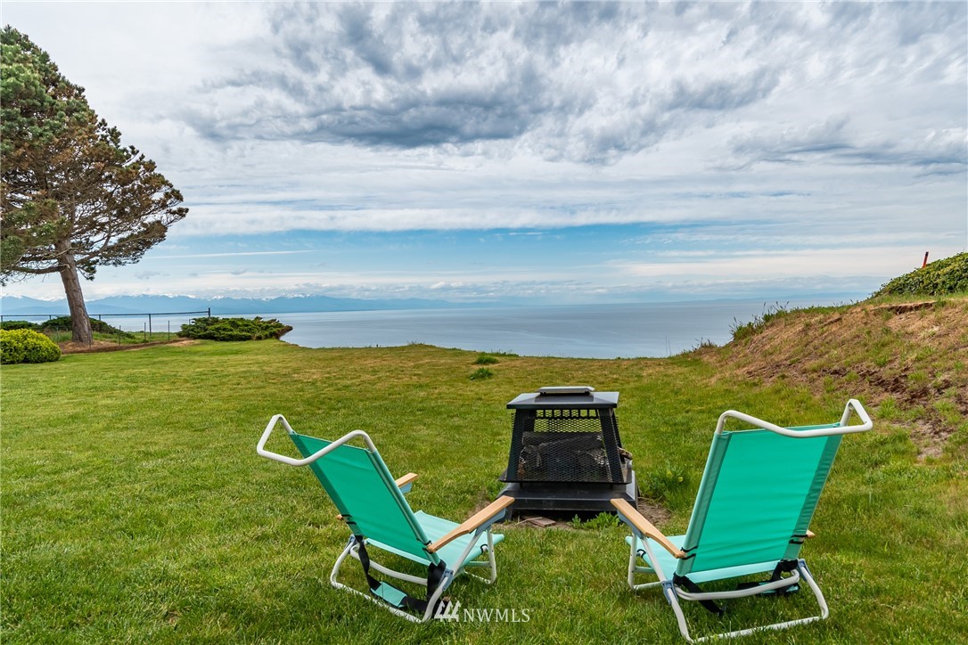 1939 West Beach Road Oak Harbor, WA 98277 - Photo 1 of 39 Gallery Image 1