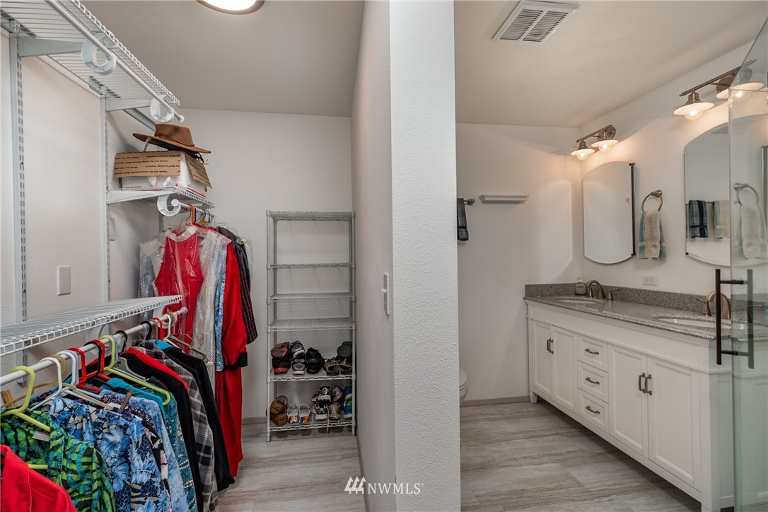 1939 West Beach Road Oak Harbor, WA 98277 - Photo 22 of 39 Gallery Image 22