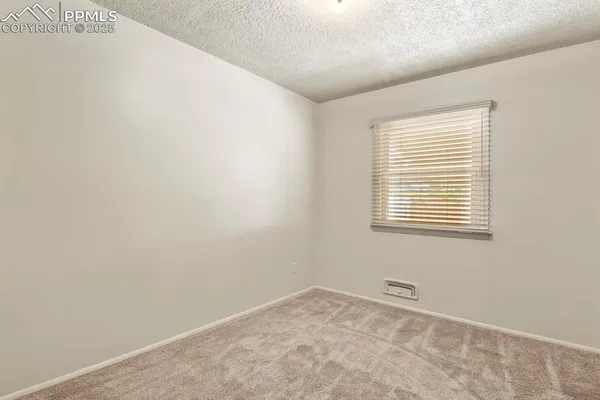 $274,000 | 1112 Kennedy Street, Pueblo, CO 81001