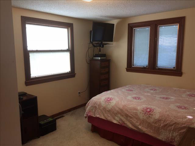 4325 Dewey Road Newport, MI 48166 - Photo 9 of 20 Main Floor Bedroom