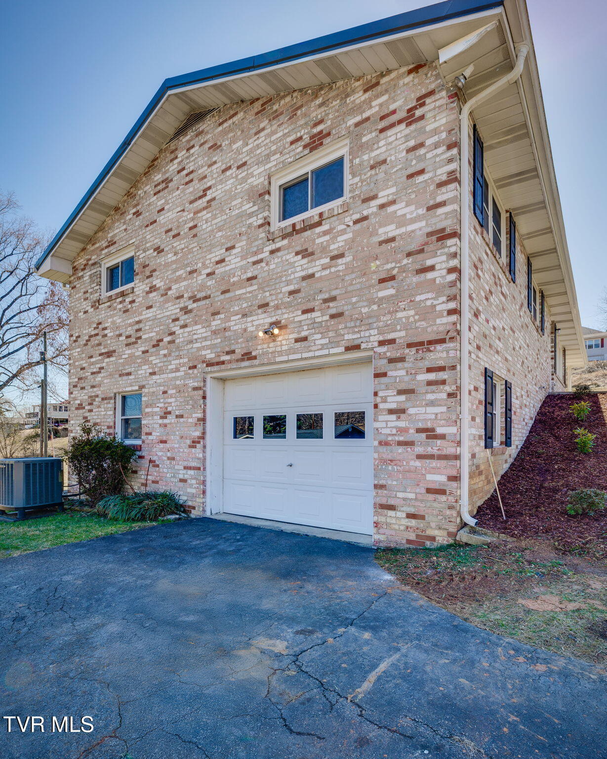 805 Rogan Street Kingsport, TN 37660 - Photo 27 of 38 1000023525