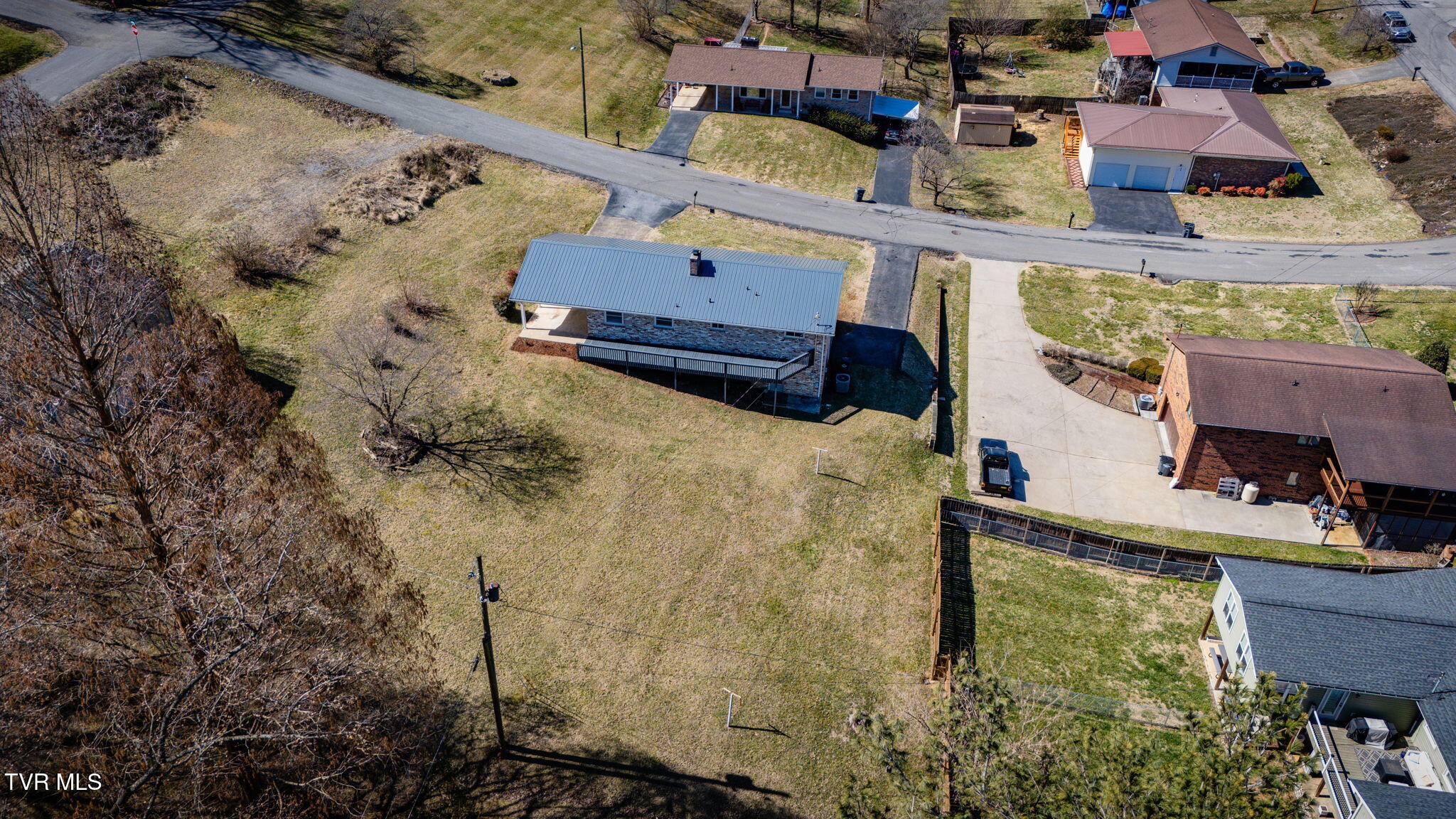 805 Rogan Street Kingsport, TN 37660 - Photo 32 of 38 1000023530