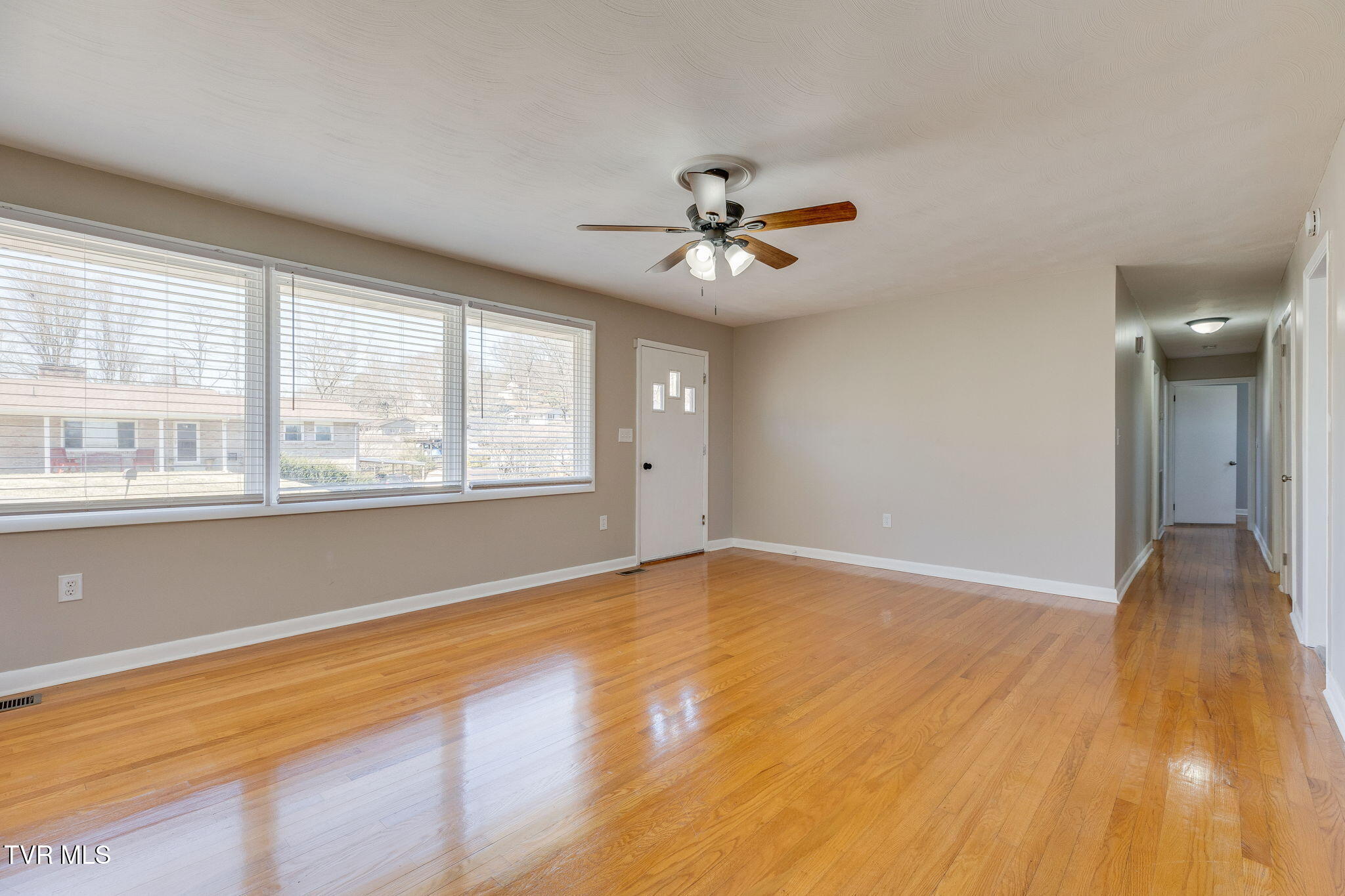 805 Rogan Street Kingsport, TN 37660 - Photo 6 of 38 1000023504