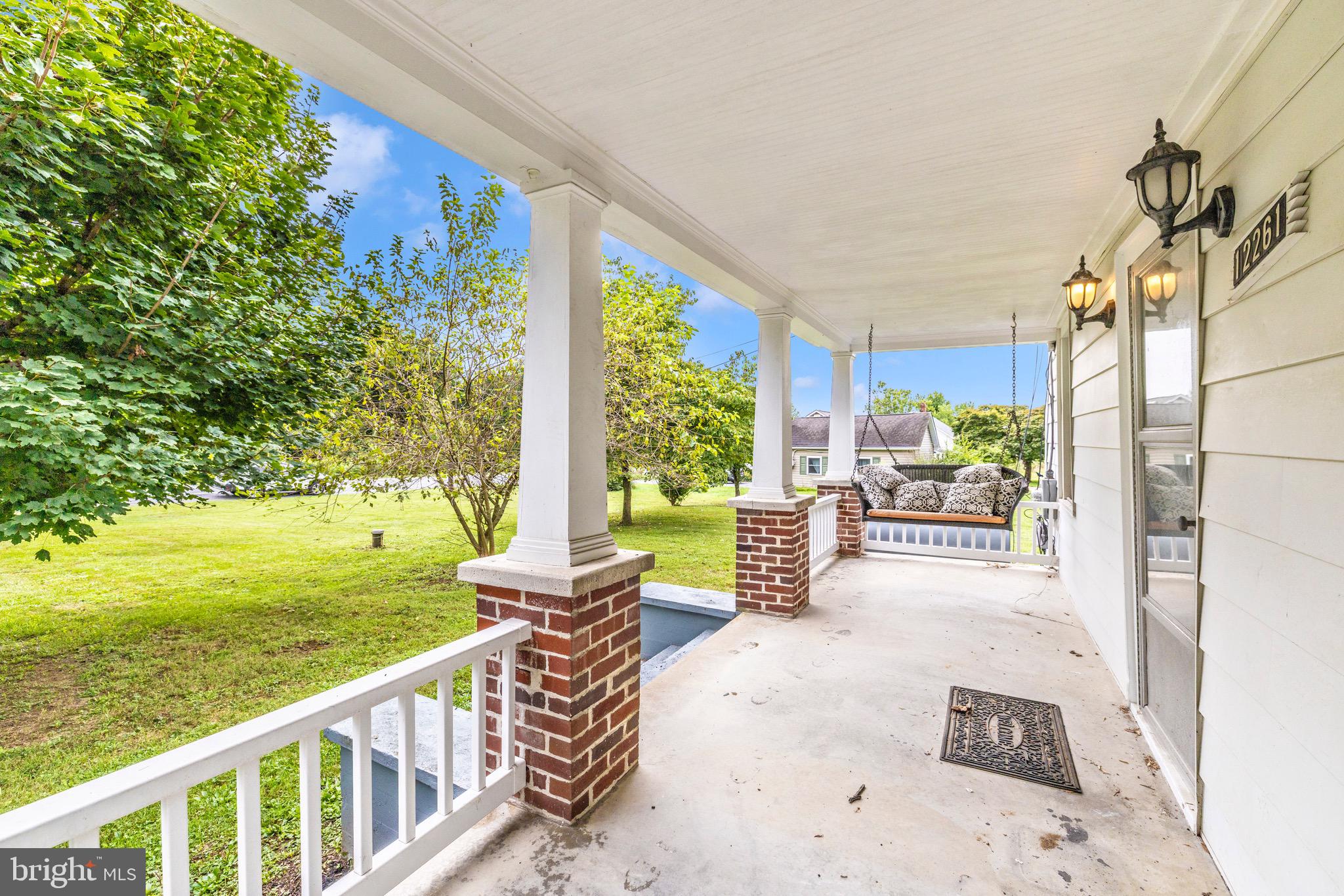 12261 Baugher Road Thurmont, MD 21788 - Photo 3 of 61