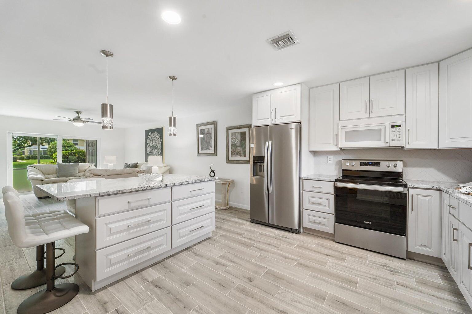 717 Highway 1, Unit 505 Jupiter, FL 33477 - Photo 9 of 48 KITCHEN