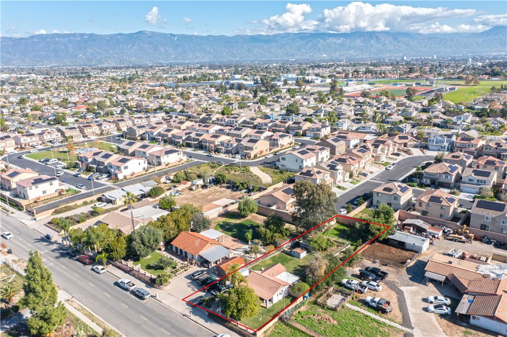 825 South Acacia Avenue Rialto, CA 92376 - Photo 6 of 8