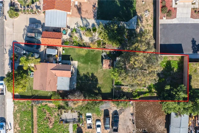 $425,000 | 825 South Acacia Avenue, Rialto, CA 92376