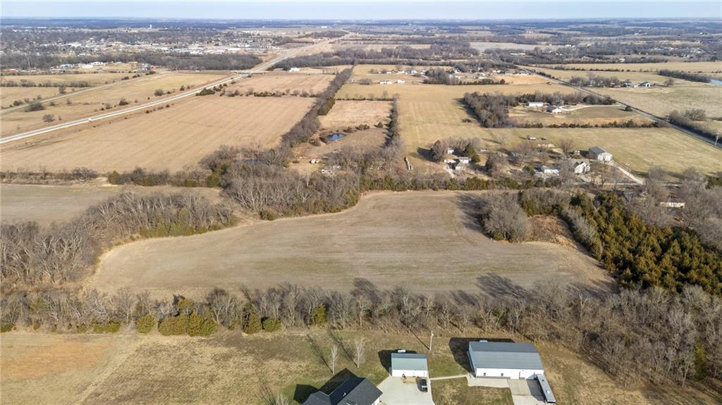 1775 Nebraska Road Iola, KS 66749 - Photo 8 of 17