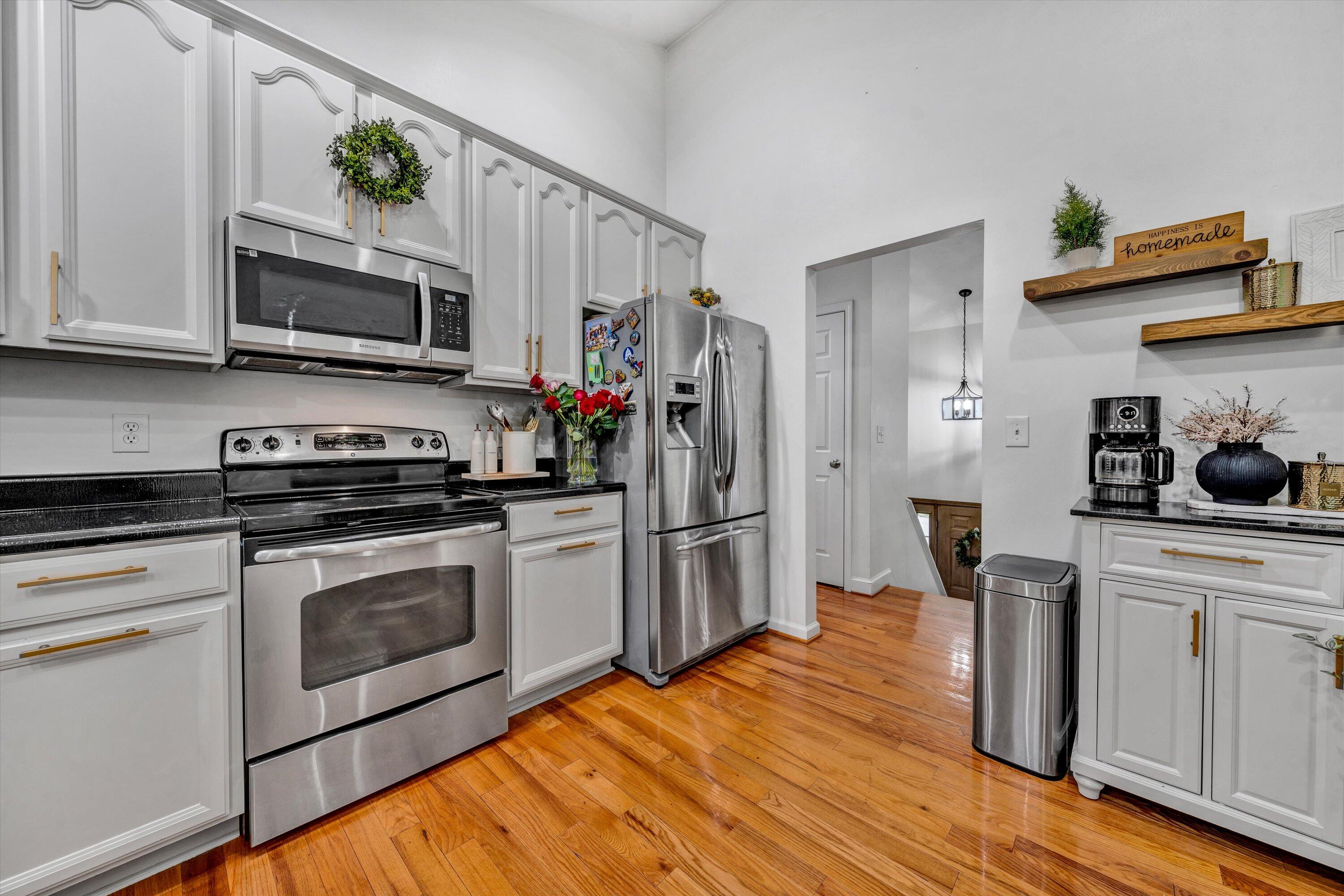 753 Camp North Road Salem, VA 24153 - Photo 11 of 37 11-051420240049