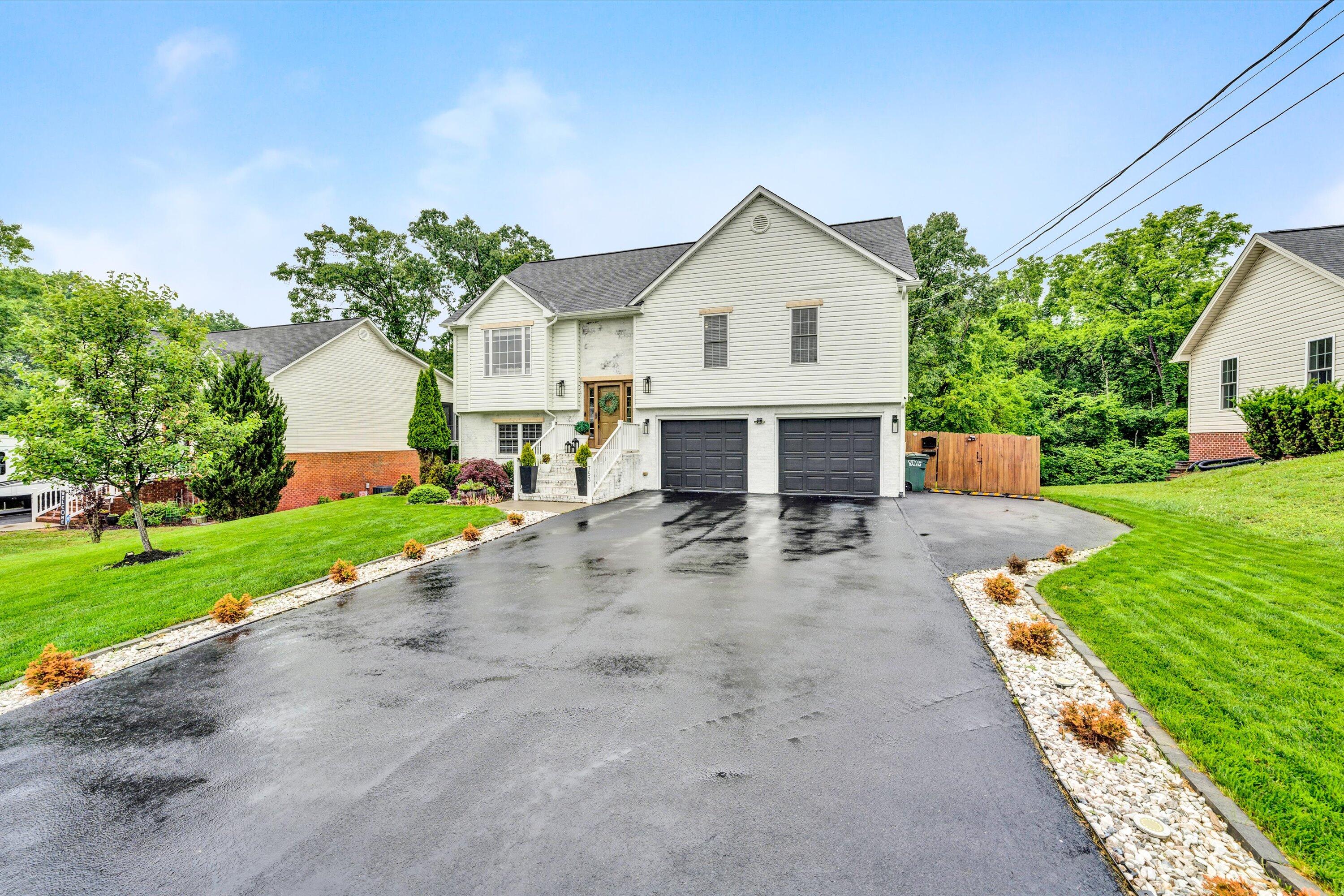 753 Camp North Road Salem, VA 24153 - Photo 2 of 37 02-051420240073