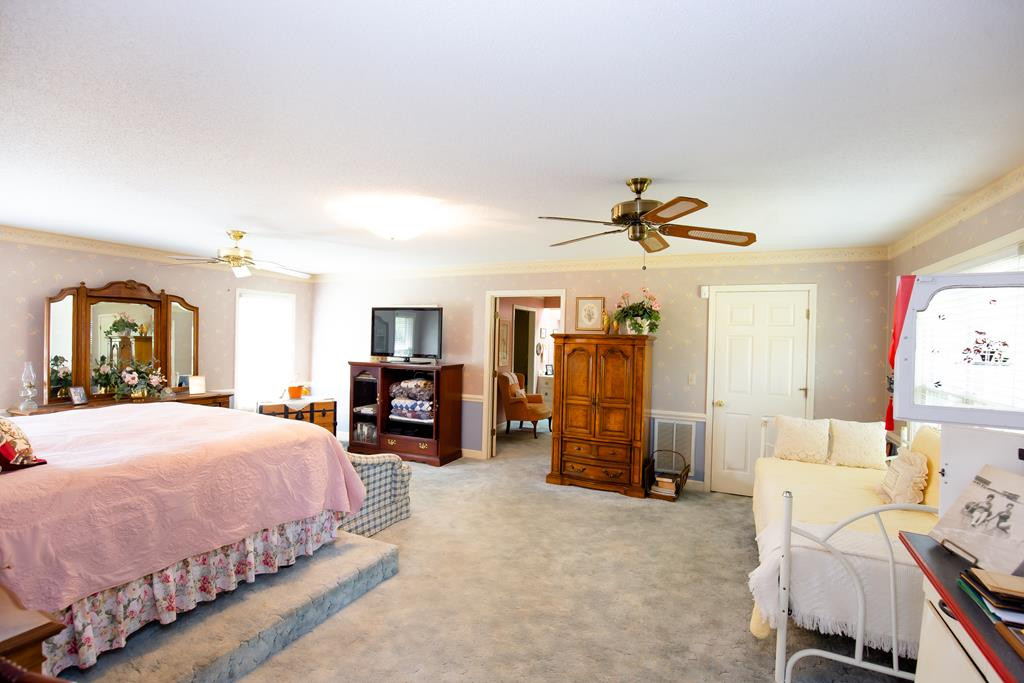 184 Homeplace Road Neeses, SC 29107 - Photo 9 of 39