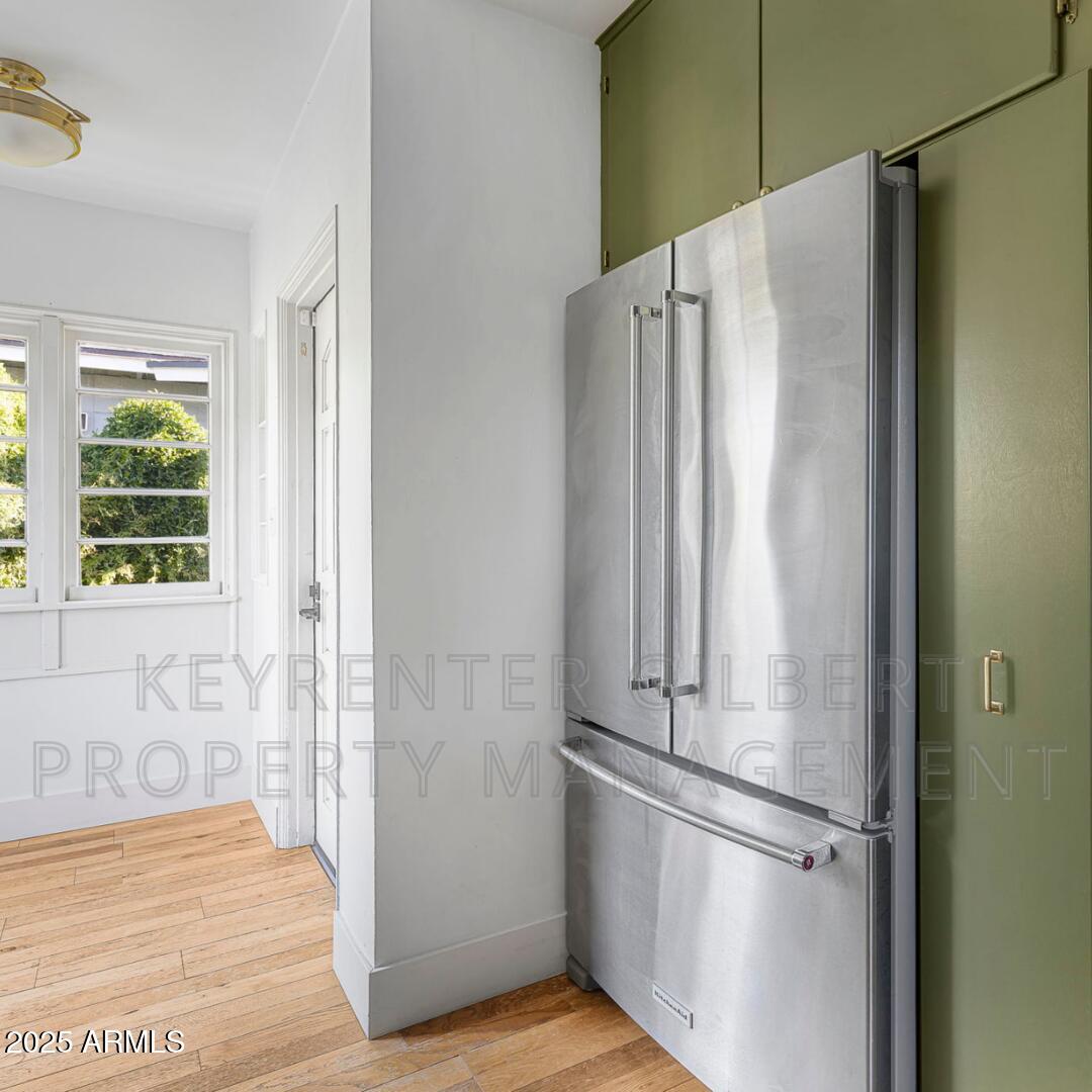 653 North Robson Mesa, AZ 85201 - Photo 12 of 31 30