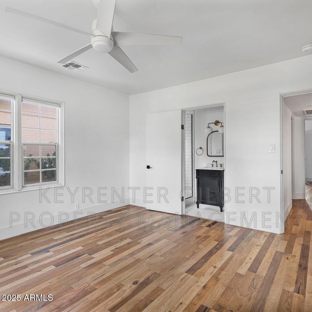 653 North Robson Mesa, AZ 85201 - Photo 16 of 31 26