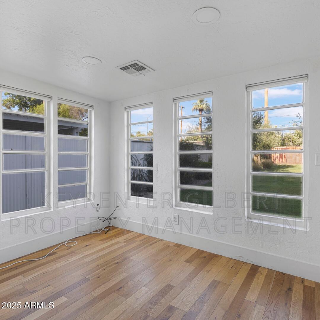 653 North Robson Mesa, AZ 85201 - Photo 19 of 31 15