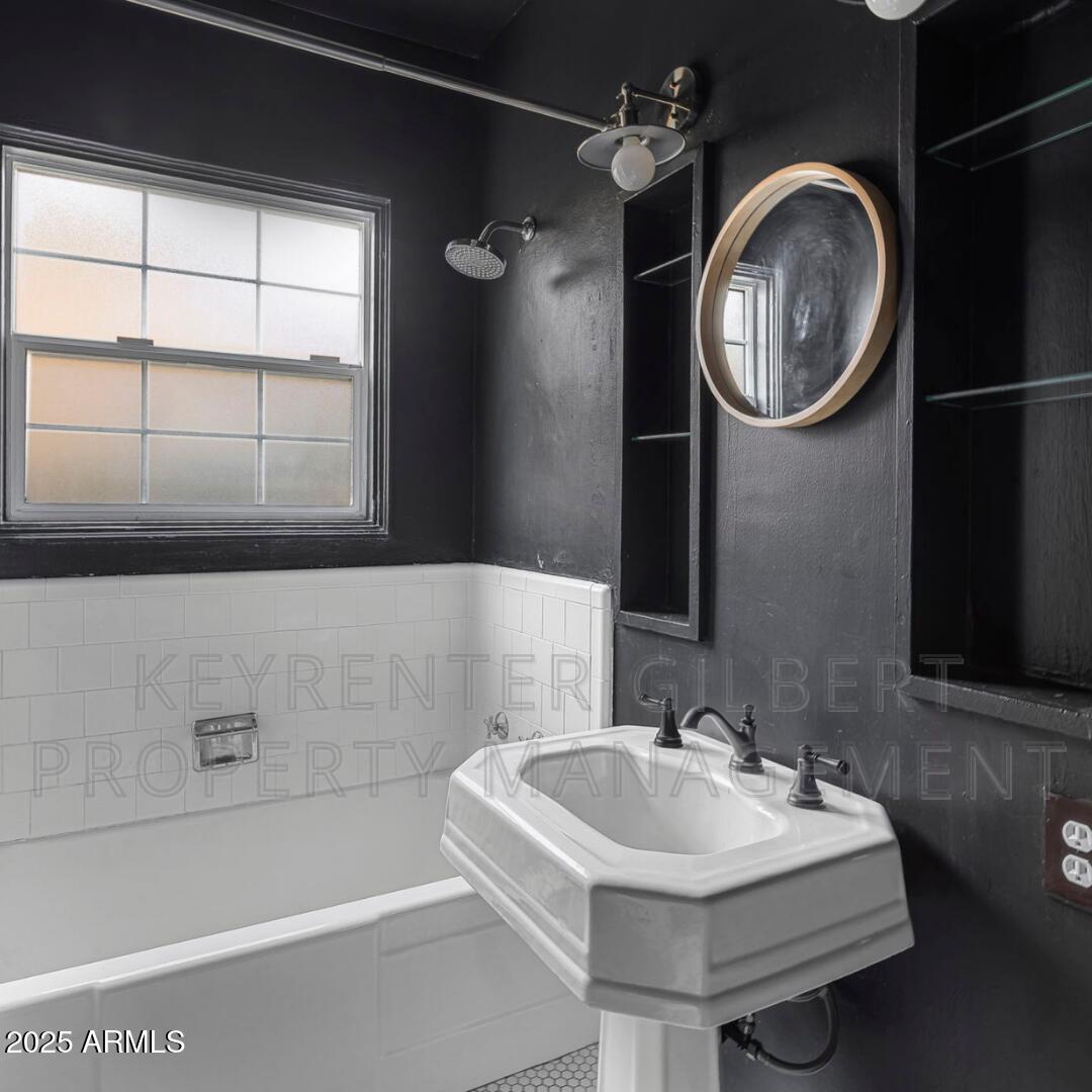 653 North Robson Mesa, AZ 85201 - Photo 23 of 31 22