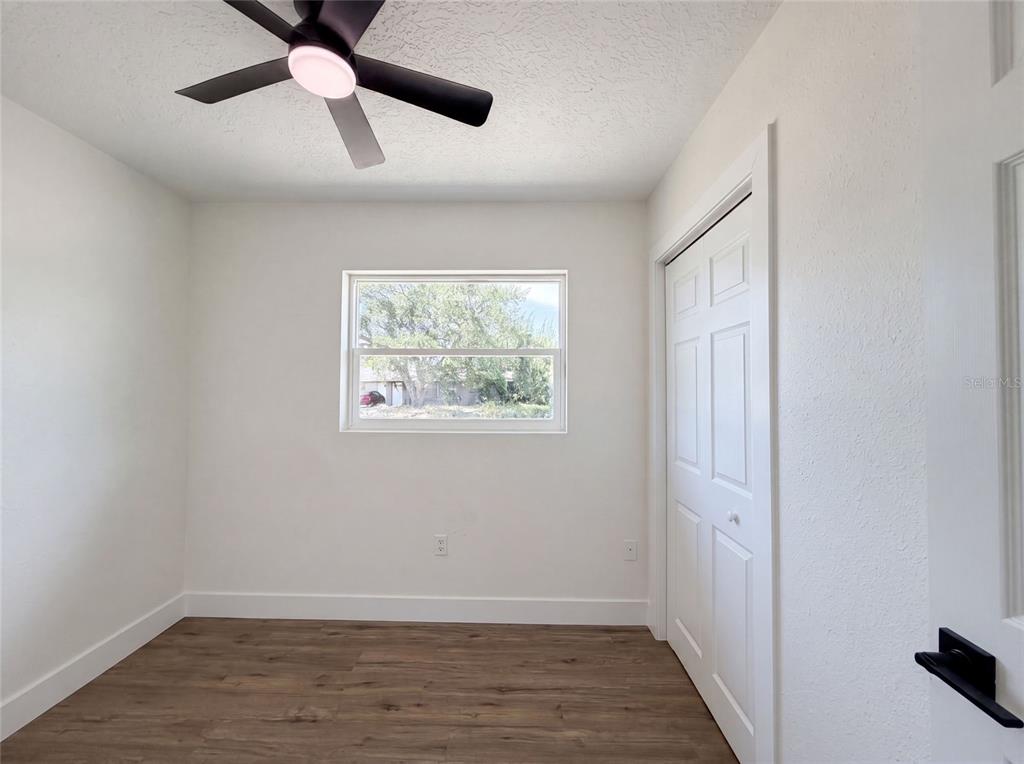 561 Yale Road Venice, FL 34293 - Photo 12 of 22