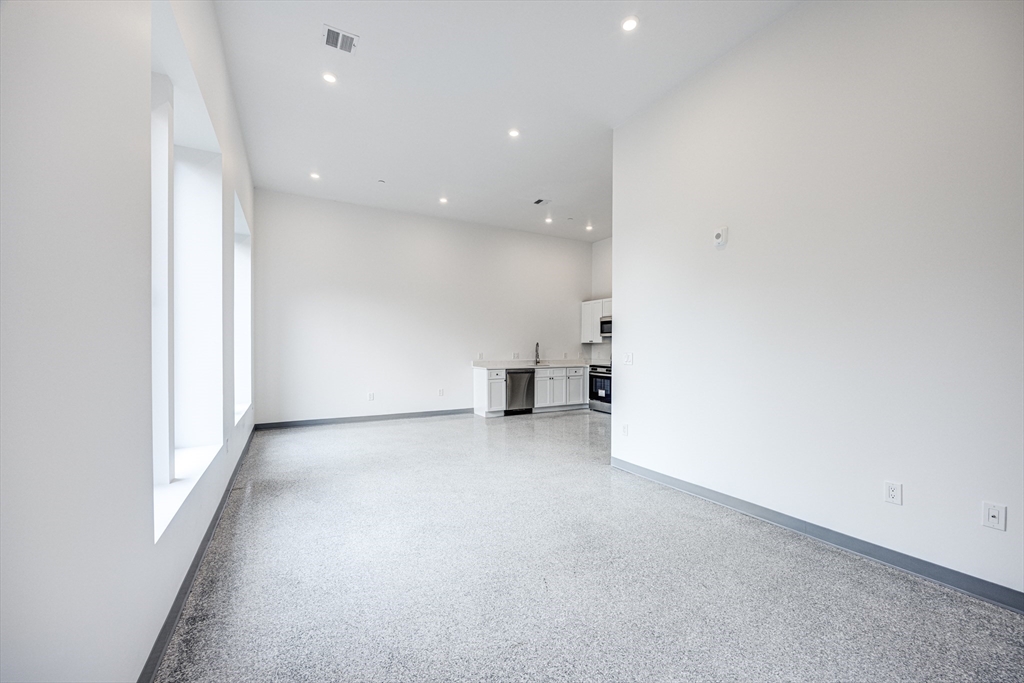 80 Middlesex Street, Unit 306 Lowell, MA 01852 - Photo 6 of 24